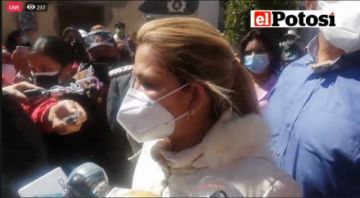 “Fue un trabajo de mi gestión”, dice Añez sobre las vacunas que llegarán mediante el COVAX
