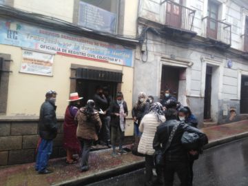 Matrimonios en Potosí se celebraron en notarías y templos.