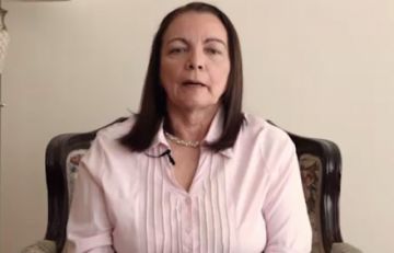 Exministra Roca afirma que solicitaron reserva de vacunas y esperaban certificación