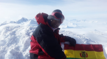 Bernardo Guarachi: "Un pedazo en la región de la Antártida es de Bolivia"