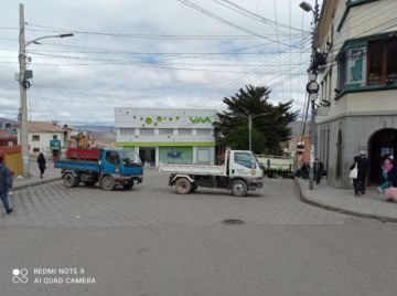 Las calles de la ciudad cerca de las 10:00