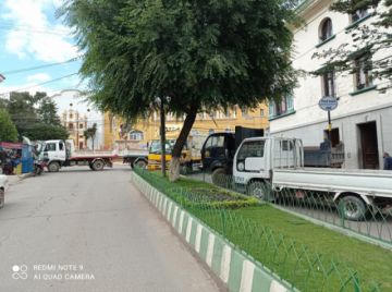 Las calles de la ciudad cerca de las 10:00