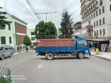 Las calles de la ciudad cerca de las 10:00