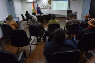 El inversionista se comprometió a que en quince días arribará a Potosí con su personal técnico
