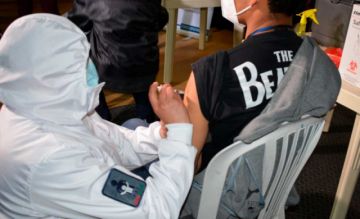 Reportan que más de dos mil personas ya fueron vacunadas en Bolivia