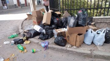 El personal de emergencia trabajó desde la madrugada.
