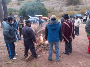 Comunarios de La Palca tomaron físicamente la infraestructura de Yacimientos de Litio Boliviano (YLB)