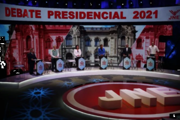 Perú llega a comicios presidenciales sin favoritos y con récord de casos de covid-19