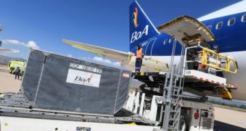 Llegan 200 mil dosis de la Sputnik y Arce se compromete a seguir ‘tocando puertas’ para tener vacunas