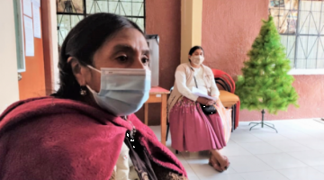 Médico alerta que Bolivia vive ya tercera ola de Covid-19, con más de 1.000 contagios diarios durante abril