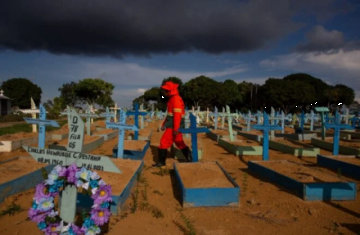 El mundo supera los 150 millones de contagios y Brasil los 400.000 muertos