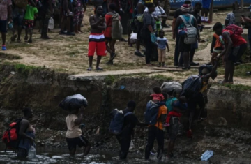 Panamá y Colombia logran acuerdo para atender masivo ingreso de migrantes