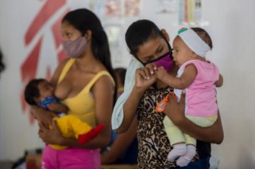Educación sexual y anticonceptivos gratis para frenar embarazo precoz en Venezuela