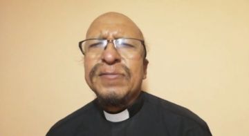 El padre Miguel Albino reflexiona sobre Dios Crucificado
