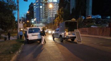 Dos jóvenes mueren tras caer del puente de las Américas; la Policía investiga lo ocurrido