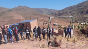Golpean y queman a dos presuntos antisociales en Potosí