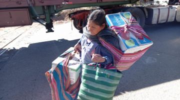 El transporte pesado bloquea las garitas de acceso a la ciudad.