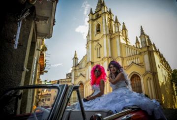 Miembros de la comunidad LGBT cubana quieren tener la boda de sus “sueños”
