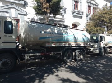 Alcaldía de Potosí  comienza fumigación por los barrios, comenzando por el Distrito 6