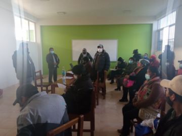 Tras la reunión se logró un acuerdo para levantar el bloqueo. FOTO: DDE