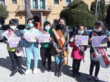 Emprenden campaña para recolectar ropa abrigada para niños de la calle
