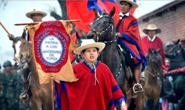 Desfile del 7 de noviembre en Suipacha en 2018