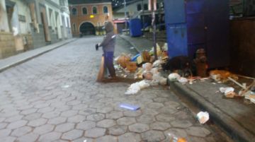 Piden a la ciudadanía no dejar basura en las calles esta jornada de encapsulamiento. FOTO EMAP