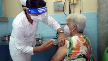 El MAS y organizaciones sociales aportarán para mandar jeringas a Cuba