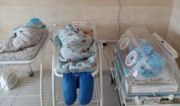 Una madre que padece COVID-19 dio a luz a trillizos en Chuquisaca