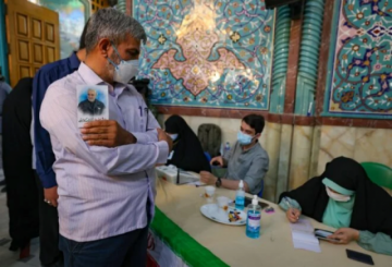 Irán vota en elecciones presidenciales con ultraconservador Raisi como favorito