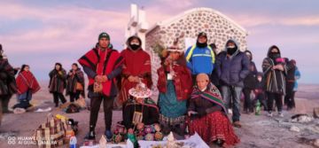 La ceremonia de este lunes estuvo a cargo de la Asociación Boliviana de Medicina Tradicional que aglutina a los cultores ancestrales de Cahuayo.