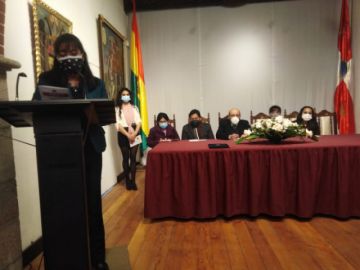 Se entregó reconocimientos por el aniversario del diario
