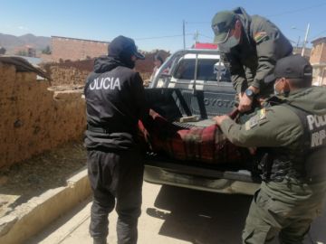 El levantamiento del cadáver.