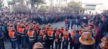 Llegaron hasta la Plaza 10 de Noviembre