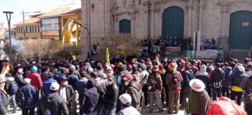 Llegaron hasta la Plaza 10 de Noviembre