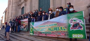Llegaron hasta la Plaza 10 de Noviembre