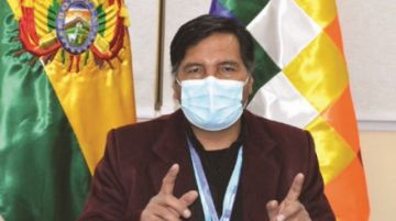 Durante conferencia de prensa, ministro Quelca y sus funcionarios increpan a periodista 