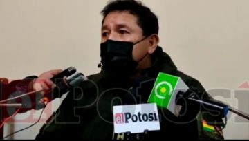 Mujer policía acusa de intento de violación a su comandante y él dice que es “una feroz mentira”