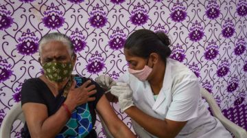La India vacuna contra el covid-19 a 10 millones de personas en un solo día