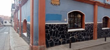 Cubrieron las pintadas en edificios.