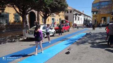 Las actividades deportivas se realizan en la plaza 10 de Noviembre