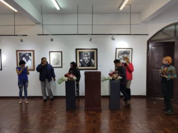 Desarrollan exposiciones en La Paz y El Alto como parte de sus festejos.