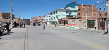 Bloqueos en Potosí en la primera jornada de paro cívico.