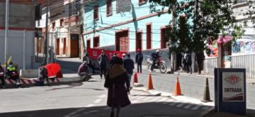 Bloqueos en Potosí en la primera jornada de paro cívico.
