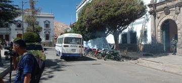 Bloqueos en Potosí en la primera jornada de paro cívico.