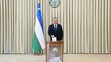 El presidente de Uzbekistán, reelecto con el 80% de los votos