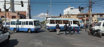 El bloqueo de calles comenzó desde muy temprano.