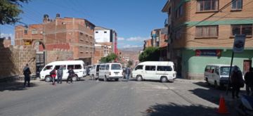 El bloqueo de calles comenzó desde muy temprano.