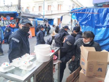 Se decomisó productos no aptos para el consumo
