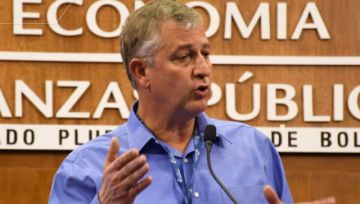 Suspenden declaración de Marinkovic porque no se encontraría en el país